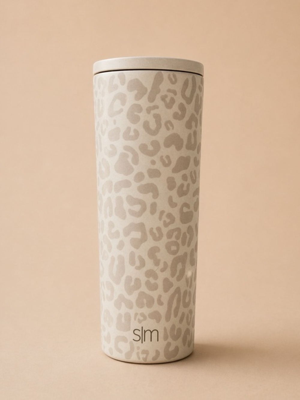 5/$25 🎉 Gray SLM Leopard Print Water Bottle